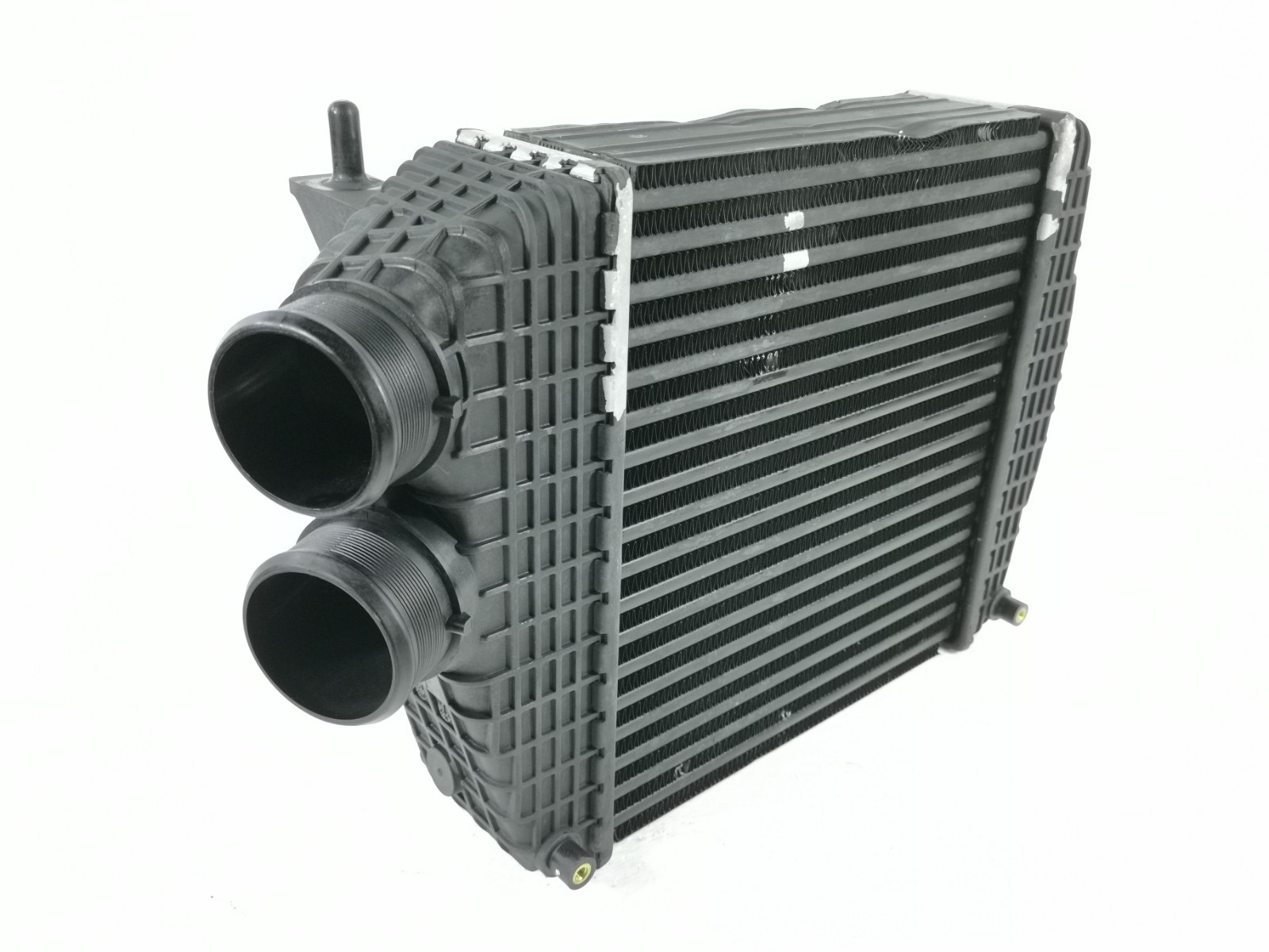 Maserati Ghibli S 3.0 Q4 2015  Left Driver Side Radiator Intercooler 670009834