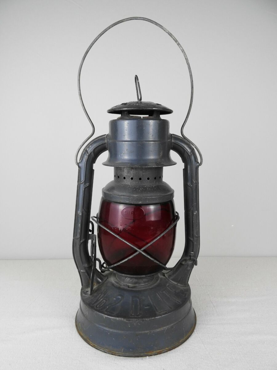 Vintage Dietz Lantern No 2 D-Lite USA Made NY Oil RR Lantern Vintage Dietz Lantern No 2 D-Lite USA Made NY Oil RR Lantern