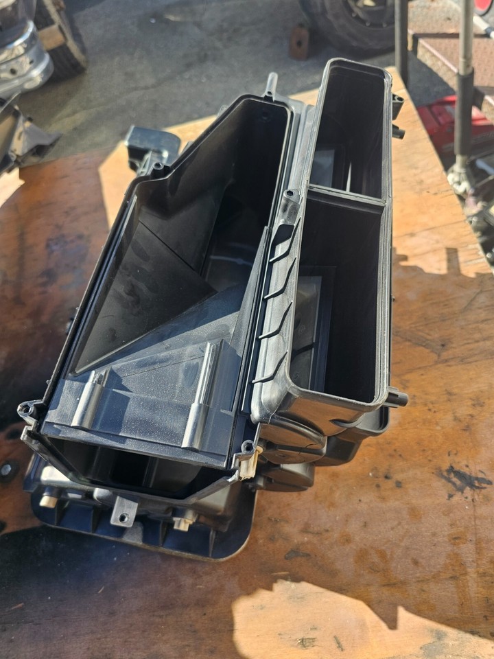 2016 FORD F150 A/C HEATER EVAPORATOR CORE HVAC BLOWER HOUSING BLEND