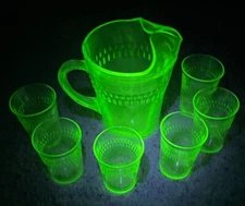 1930’s Anchor Hocking Roulette Water Pitcher W/6 Tumblers UV Reactive Depression