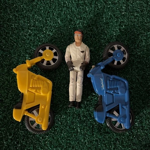 VINTAGE FISHER PRICE TOYS ADVENTURE PEOPLE +2 Motorcycles