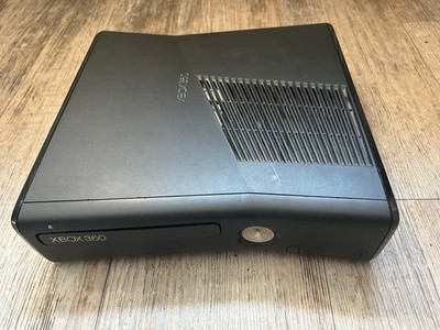 Microsoft Xbox 360 S Slim Matt schwarz *ungetestet für Bastler*