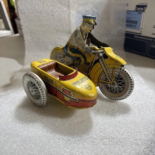 Vintage MARX Toys Tin Litho Wind Up Police Motorcycle with Sidecar. MARX POLICE.
