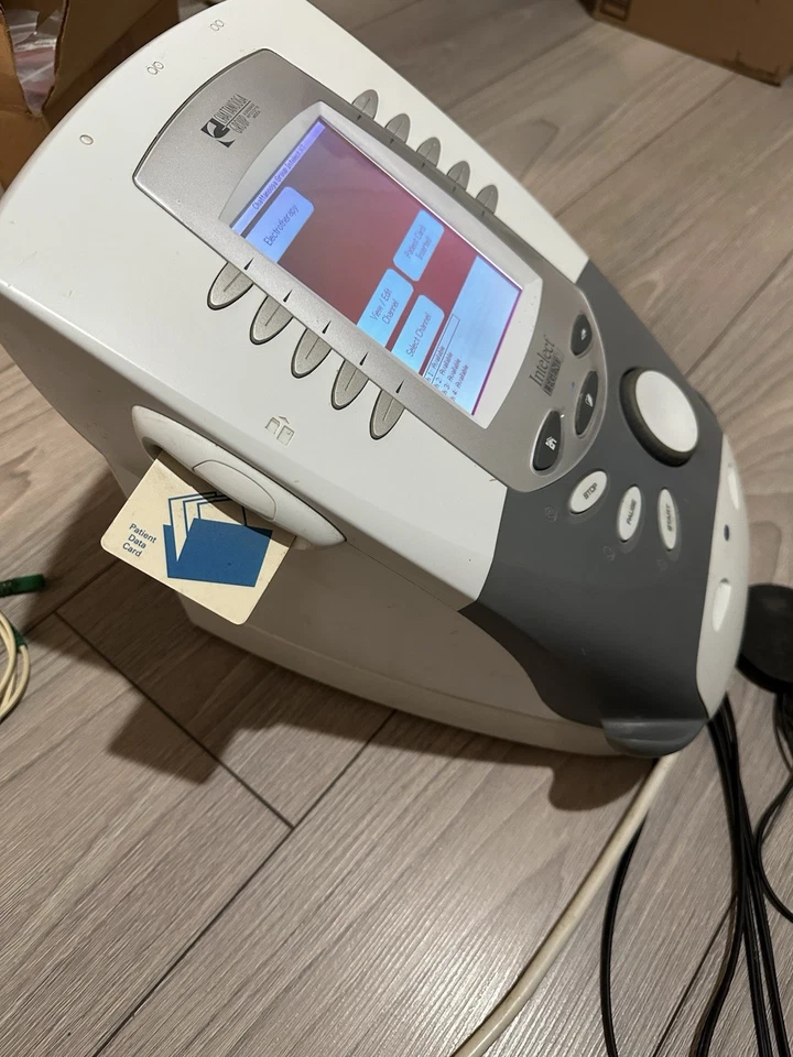 Chattanooga Intelect Legend XT 2763 4-Channel Stim Machine - Image 3 of 4