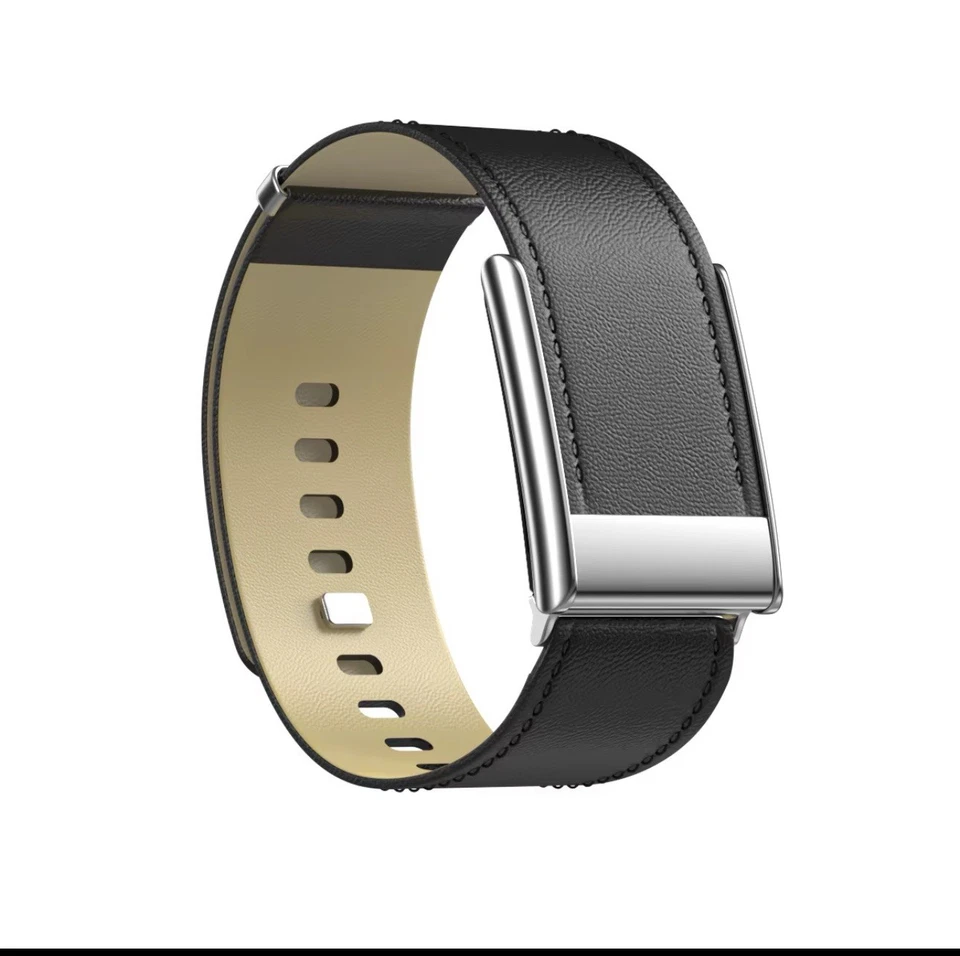 Whoop MG/5.0 Leather Replacement Black Band with shiny silver clasp - Image 2 of 4