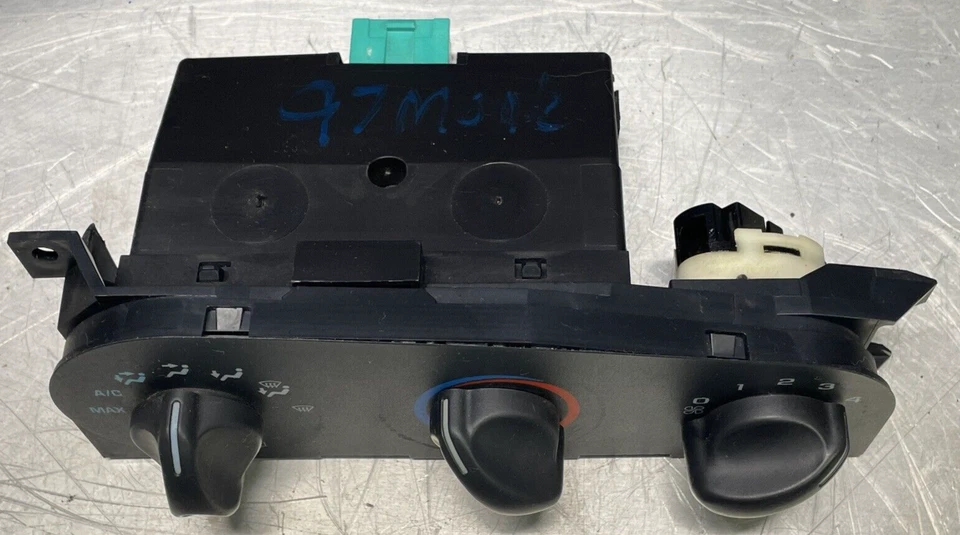 Chevy 1997-1999 Monte Carlo 1997-2001 Lumina Heater Control W/Rear Defrost OEM Foto 2 de 4