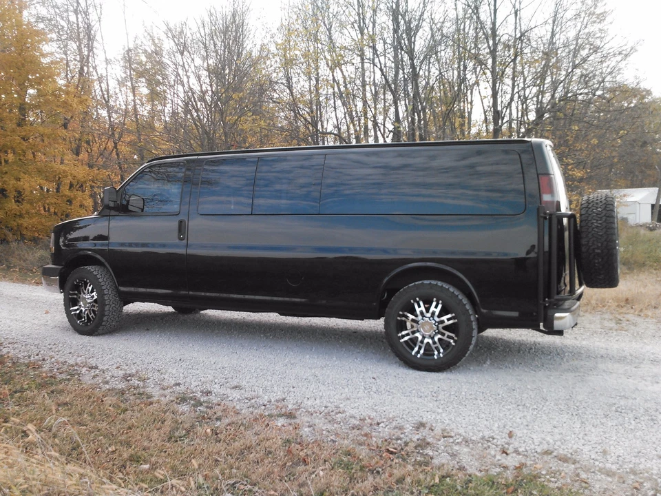 Chevy Express - Kit de elevación para ruedas 20x9 275 55 20 neumáticos furgoneta portaequipajes 2003-2020 Foto 3 de 4