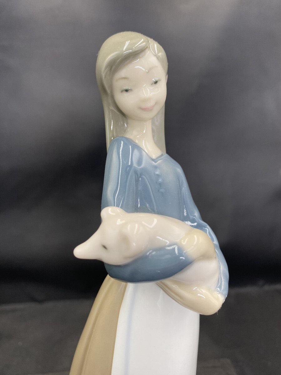 LLADRO 1011 FARMER GIRL WITH PIG PIGLET PORCELAIN FIGURINE Vintage