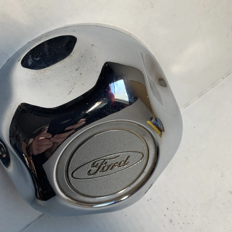 FORD RANGER WHEEL Center CAP F57A A1096 peça de fábrica usada OEM para aro de 10 furos - Imagem 4 de 4