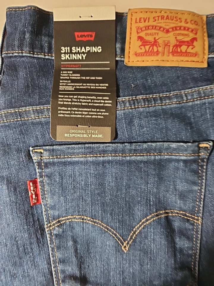 Levi's 311 Women's Shaping Skinny Blue Jeans Size W30 x L32, FREE POSTAGE  - Image 3 of 4