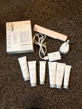Dermaflash Luxe Device Exfoliating Hair Removal Pink  4 Week The Essential Kit