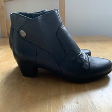Marks & Spencer Women FootGlove Black Leather Ankle Boots, size UK 3.5 Ex Cond
