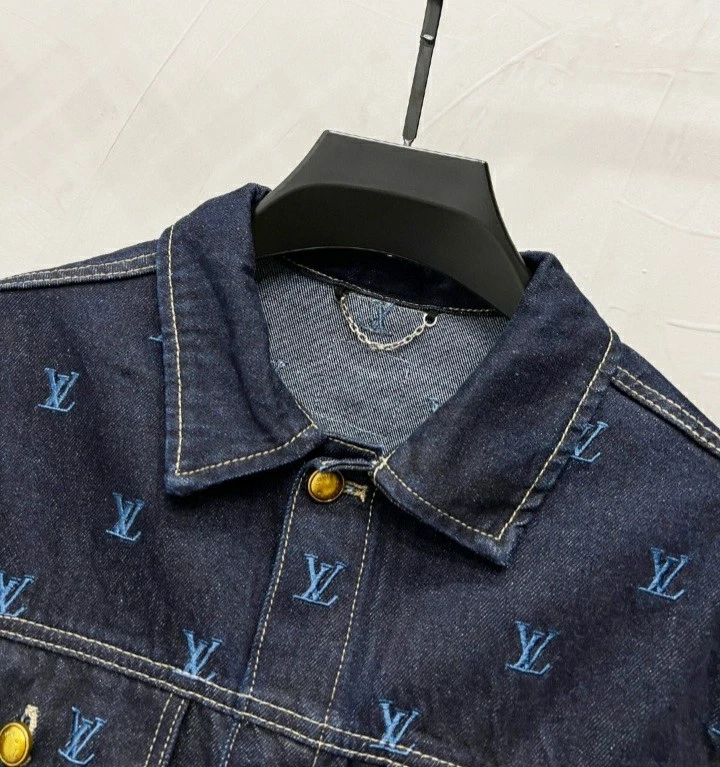 Louis Vuitton Jacket Men's Denim Logo Dark Blue sz XL - Image 4 of 4