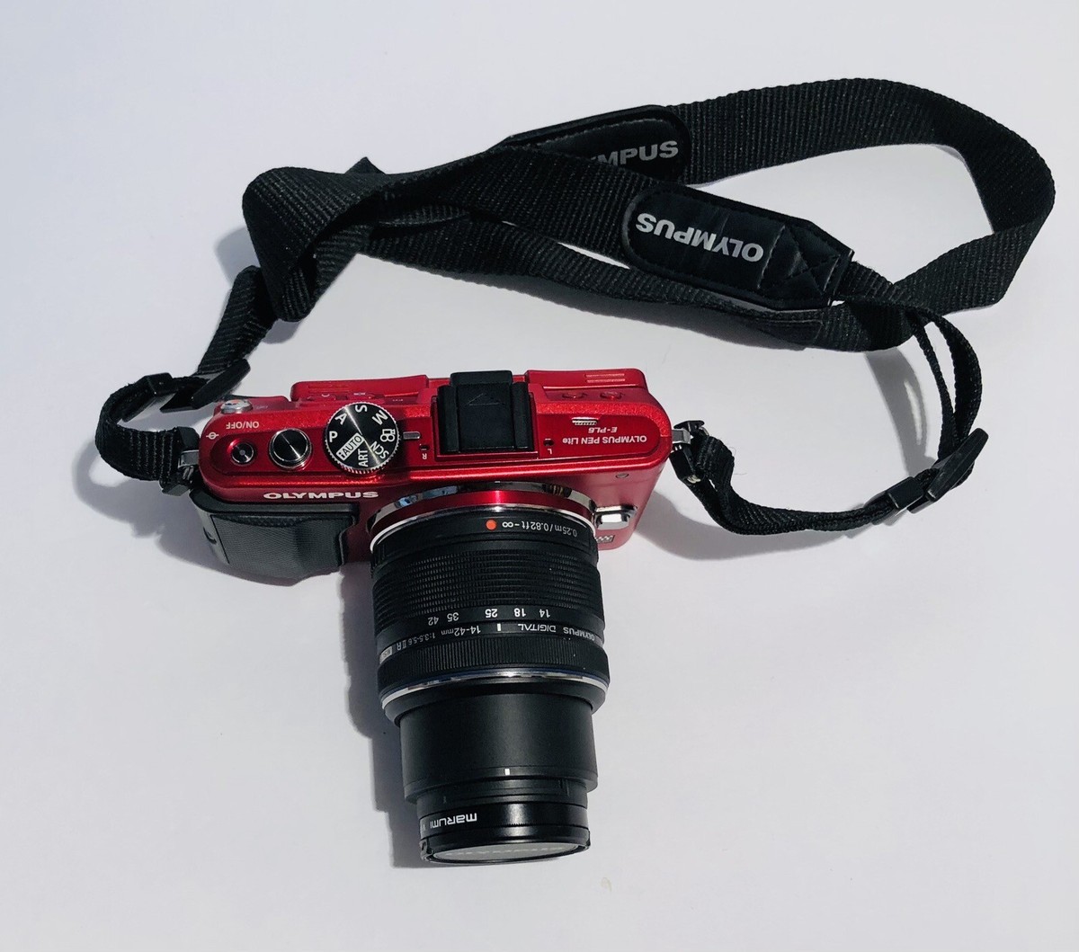 Olympus PEN Lite E-PL6 Red 16.1MP Digital Camera With 14-42mm Lens & Accessories