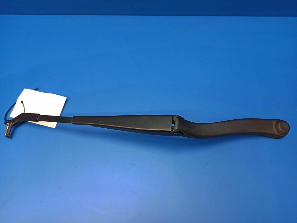 Mercedes-Benz E W212 Right Front wiper blade arm A2128201444  