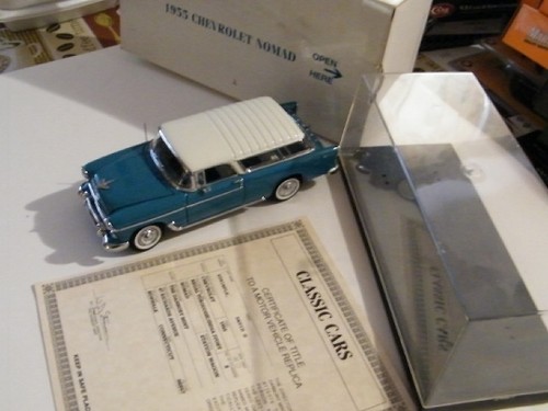 The Danbury Mint 1:24 1955 Chevrolet Nomad Station Wagon W/Title & Original Box - 第 5/7 張圖片
