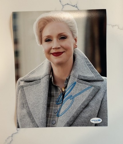 Gwendoline Christie Game Of Thrones Signed Autographed 8X10 Photo ACOA