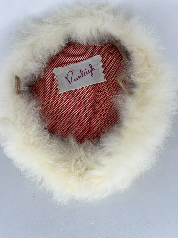 De colección Ranleigh Blanco Marfil Piel o Imitación Piel Forro Rojo Damas Sombrero Pieza para Cabeza Foto 3 de 4