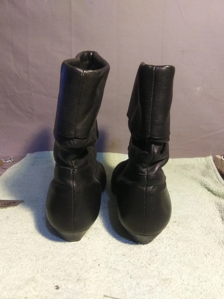 Vintage  Danexx Women's 8.5  Lined Boots  Y2K - Image 3 of 4