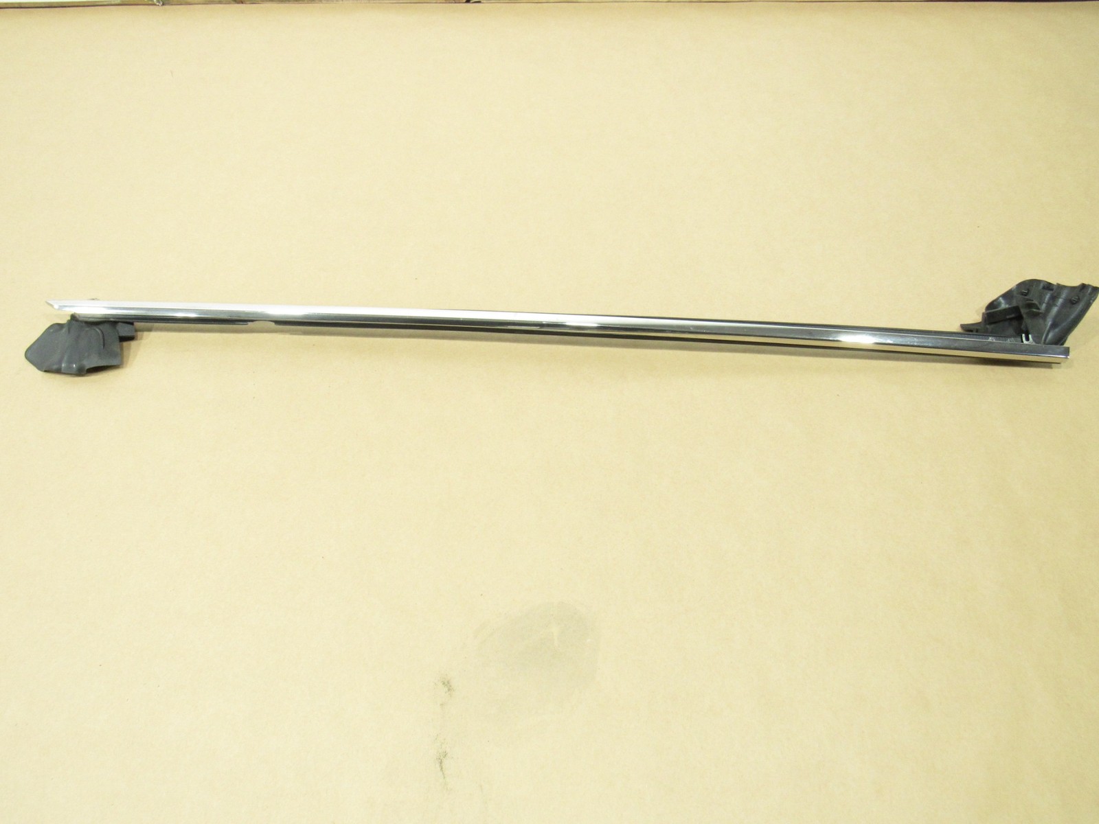12-18 Bentley Continental GT W12 2015 Right Door Weatherstrip Seal Molding ; :A