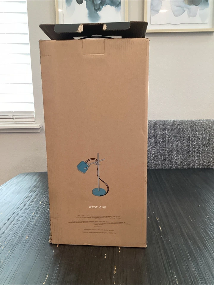 Lámpara Industrial West Elm Azul Pálido Caja Abierta Sin Bombilla Foto 3 de 4