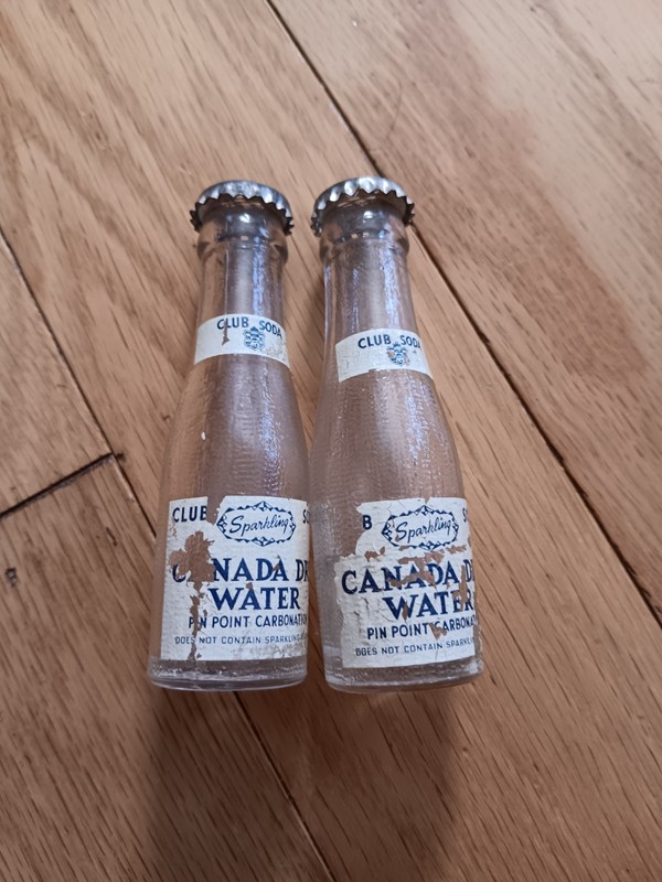 Vintage Canada Dry Water Club Soda 3 Inch Salt & Pepper Shakers