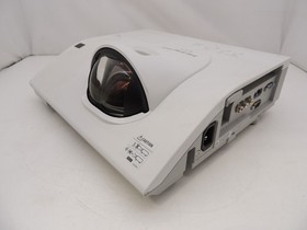 Hitachi CP-BW301WN 3LCD 3000 Lumens 1280x800 HDMI VGA Projector w/ Remote