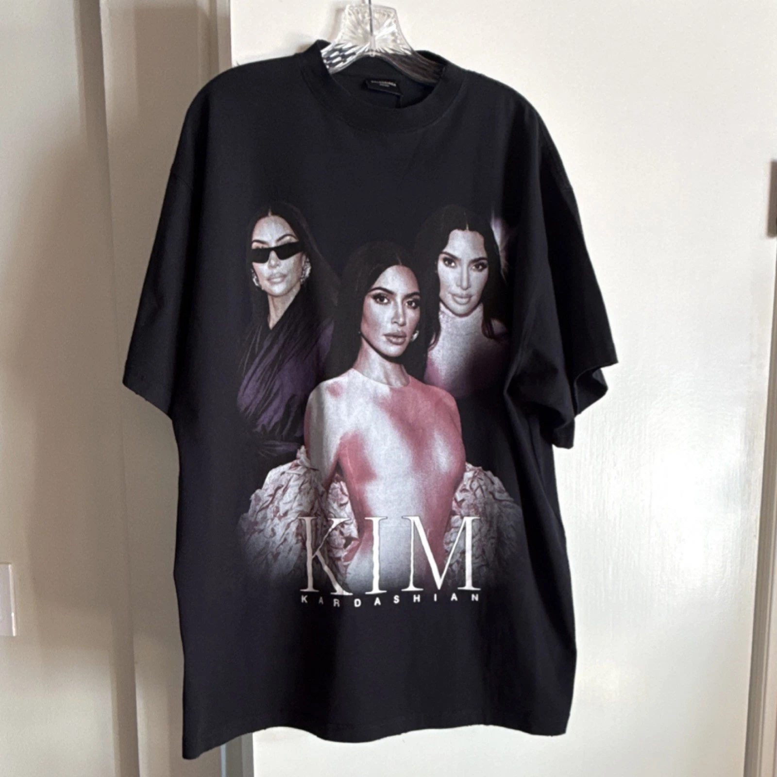 Balenciaga — Balenciaga Kim Kardashian Graphic Print Black Cotton Knit T-Shirt Size 2