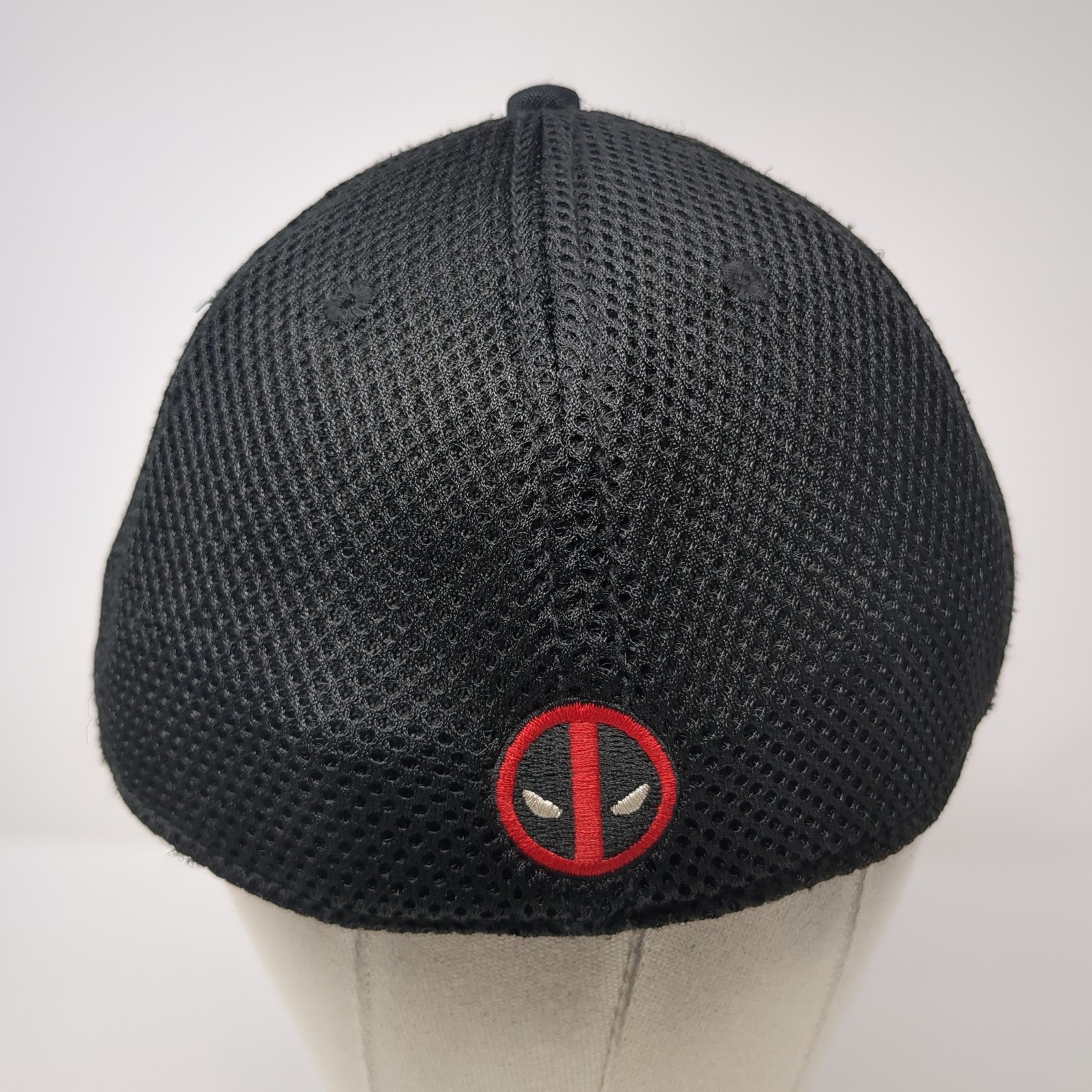 Deadpool Logo Patch Fitted Baseball Hat Black One… - image 6