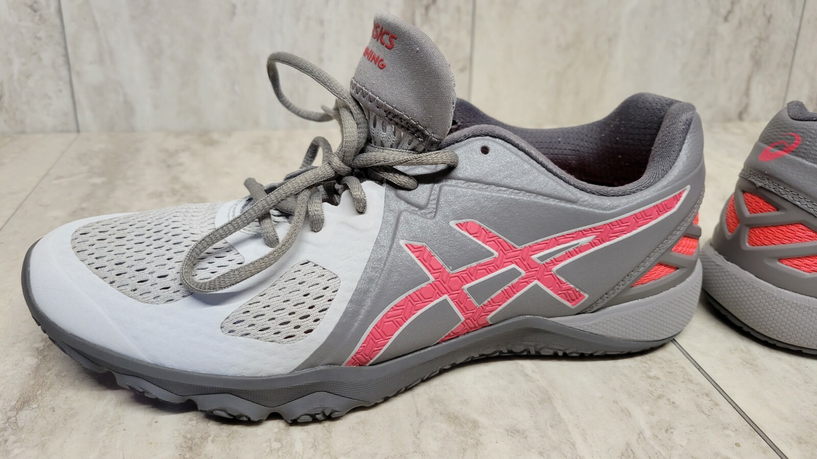 asics conviction womens