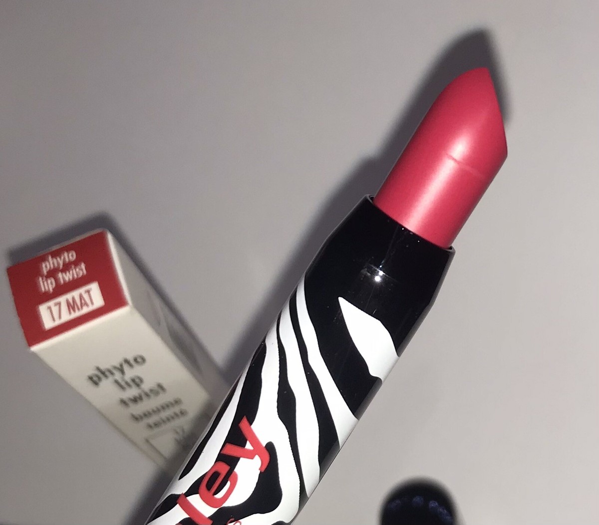 sisley ハンドクリーム & PHYTO LIP TWIST Sisley-Paris Phyto-Lip Twist – Sisley-Paris – bluemercury