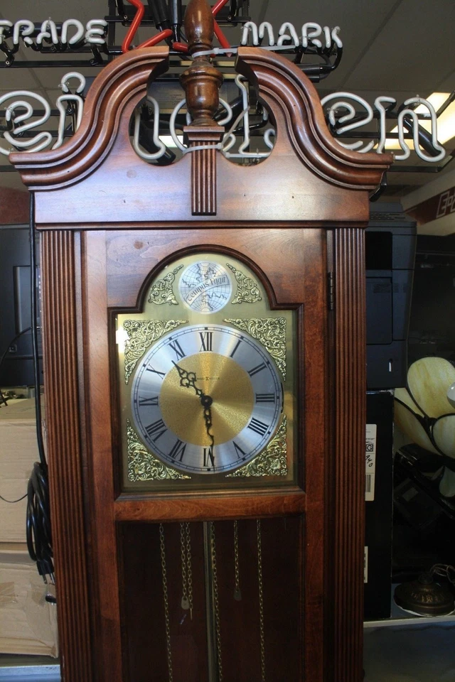 Howard Miller Grandfather Clock 610-520 - Image 2 of 4