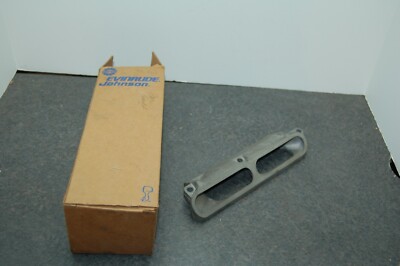 NEW GENUINE EVINRUDE JOHNSON 323462 Starboard Exhaust Manifold Filler Block  V4