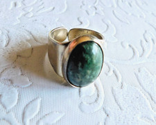 VINTAGE STERLING SILVER GREEN MOSSY AGATE STONE RING ADJUSTABLE SIZE 8.25 - 9g