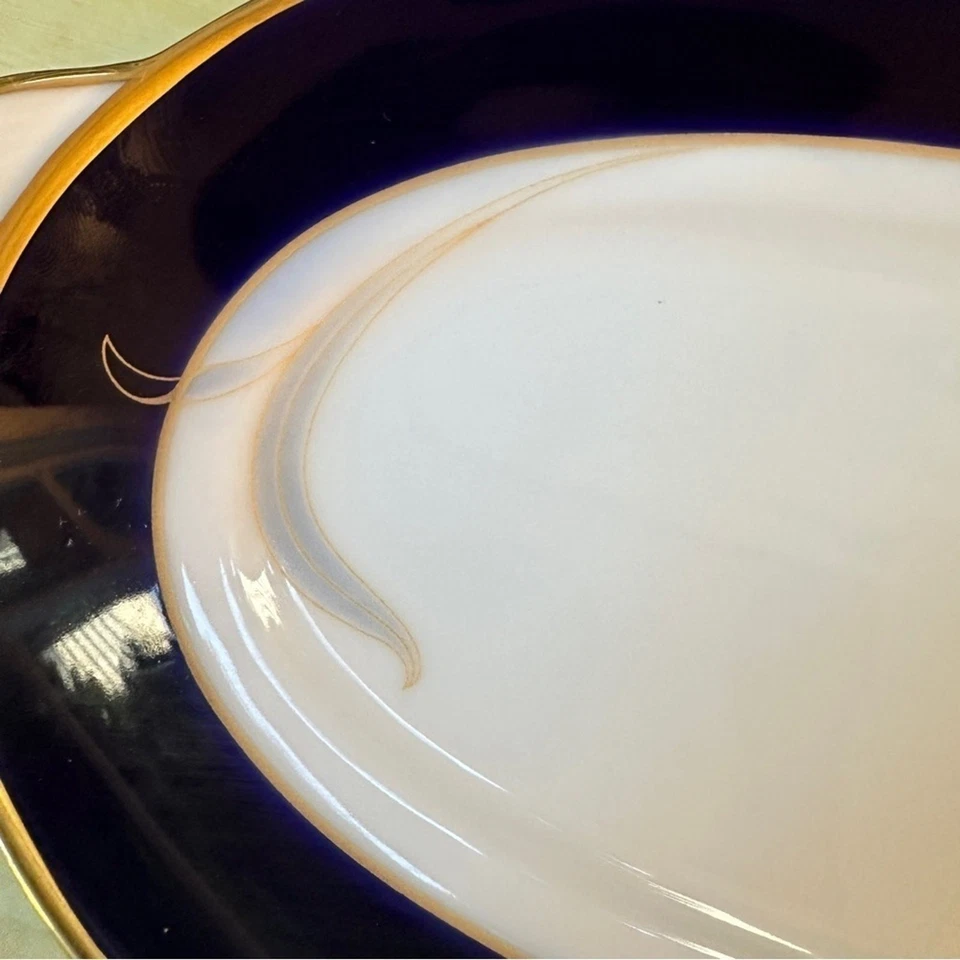 Plato de mantequilla formal vintage Legacy by Noritaki plato para servir azul, blanco y dorado Foto 2 de 4