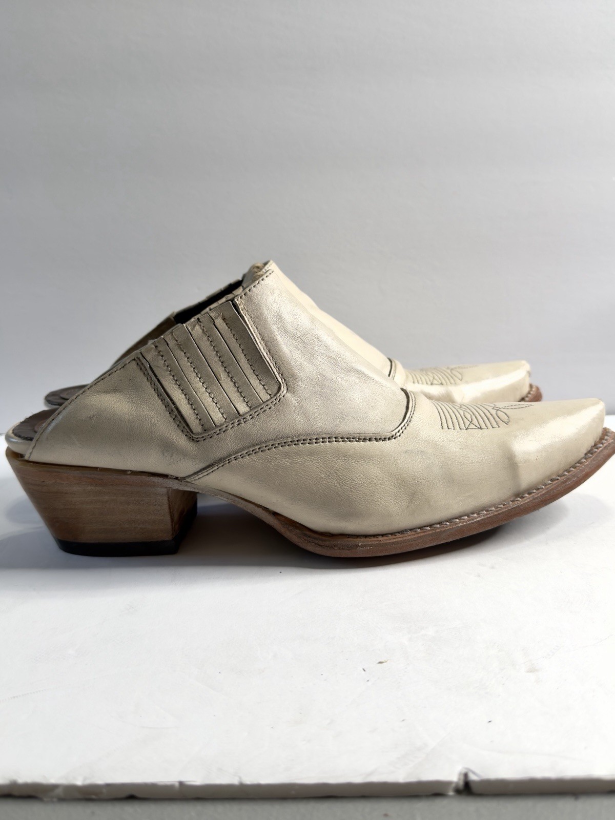 Freebird Unisex Womens Sz. 12  Mens 10? Western  Slip On Heel Off-White Leather