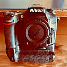Nikon D-7100 original packaging battery grip approx. 7800 clicks fully functional