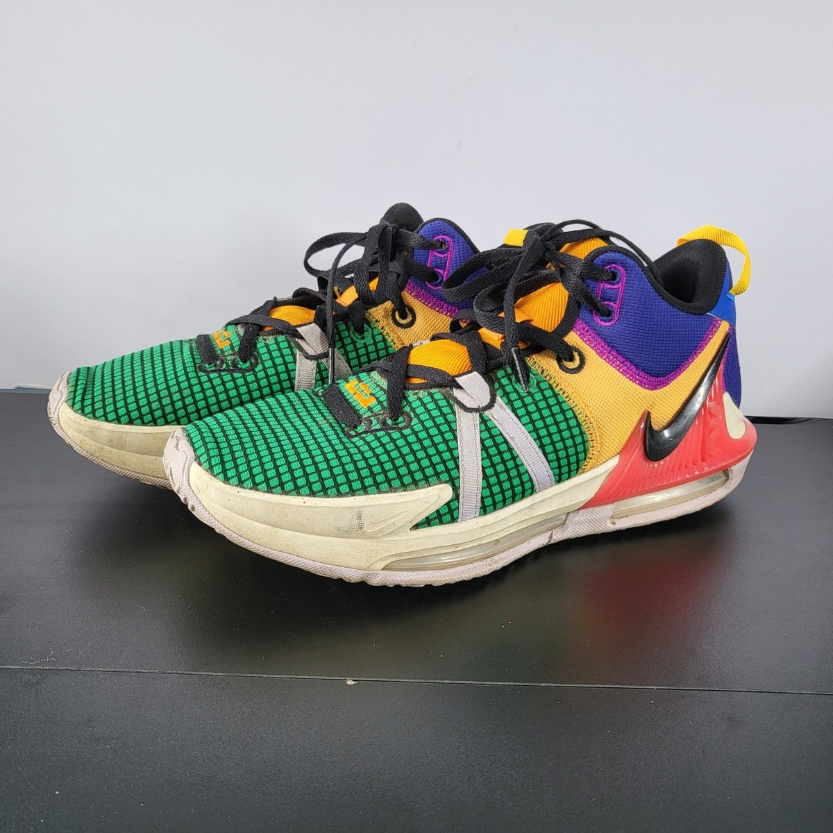 Nike Shoes LeBron Witness 7 VII Mens 11 Basketball Multi-Color