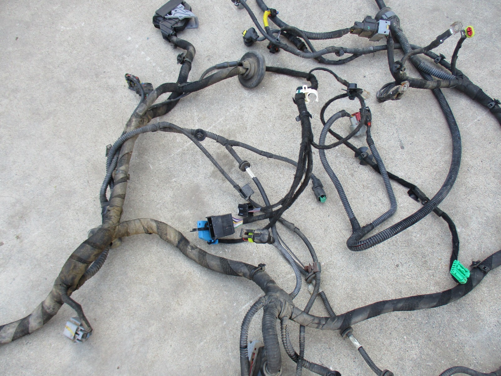 14-17 2017 Maserati Ghibli HOOD ENGINE WIRE WIRING HARNESS W / FUSE BOX