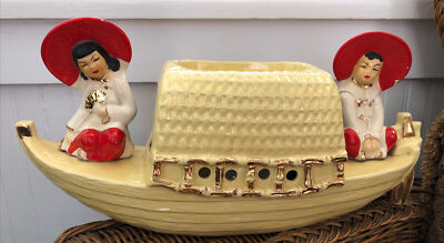 VINTAGE 1950's FUHRY AND SONS CERAMIC ORIENTAL ASIAN BOAT TV LAMP