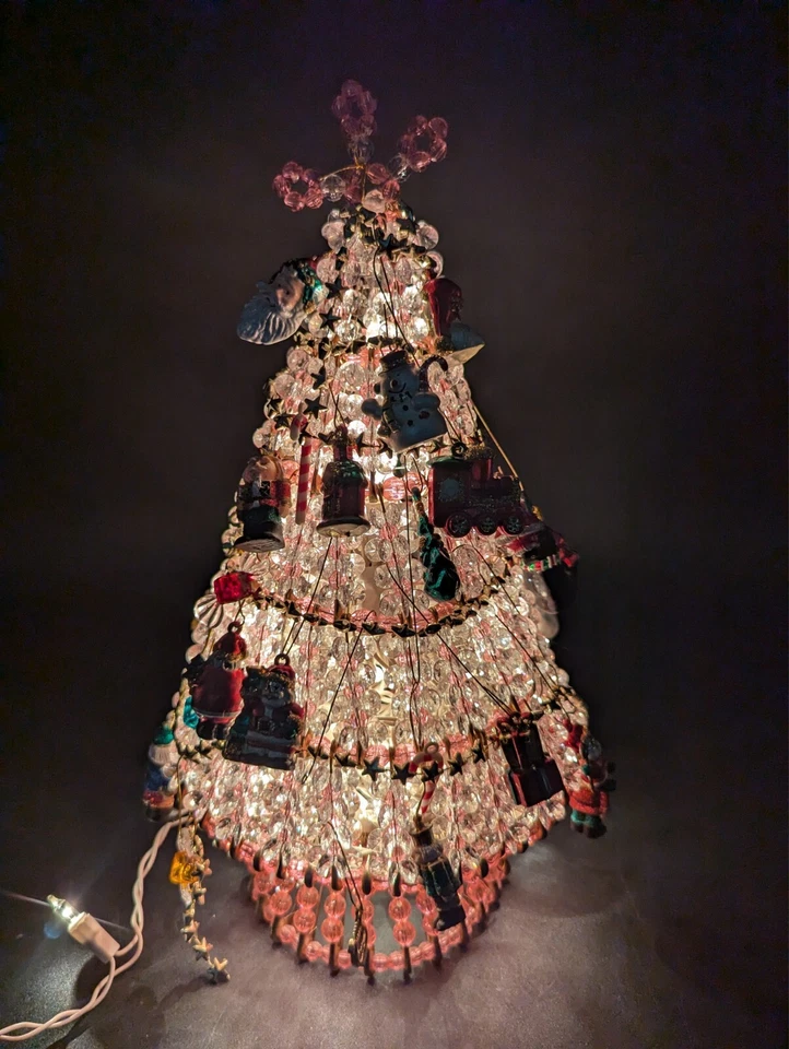 12" ROSA, CUENTAS TRANSPARENTES Y PASADOR DE SEGURIDAD ÁRBOL DE NAVIDAD CON MINI ADORNOS Y LUCES Foto 3 de 4