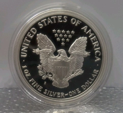 One Troy Ounce Fine Silver .999 Eagle Liberty Coin 1992 1 Oz. W COA