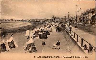 ''Les Sables-d'Olonne Beach Postcard 1900s Levy Fils & Cie Belle Époque Tents''