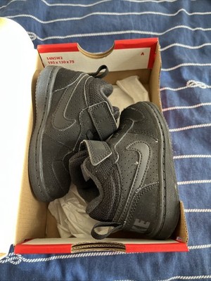 Nike Court Borough Mid GR 5c Neuwertig