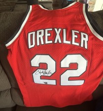 Mitchell & Ness Clyde Drexler Autographed Jersey Original Red Trail Blazers