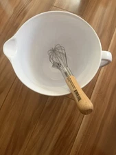 2 QT. STONEWALL KITCHEN MELAMINE BATTER MIXING BOWL PINECONES -NEW