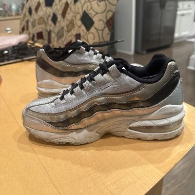 Nike Air Max 95 SE GS Mtlc Platinum/Mtlc Red Bronze AJ1899-001 Size 4Y Wmns 5.5
