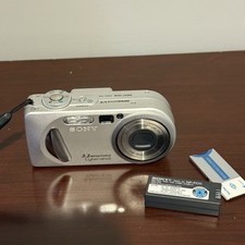 Sony Cyber-shot DSC-P8 3.2MP Digital Camera - Silver 3X OZ Not Working