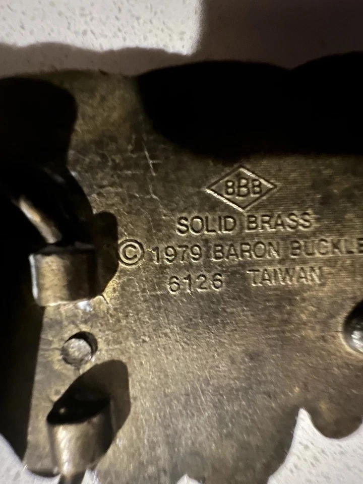 VTG 1979 Baron Brass Belt Buckle Gothic Black Leather Hand Gauntlet Style Rare - Image 4 of 4