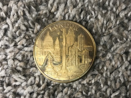 1981 5 Piece United Kingdom Commemorated Brass Token Coin Set - Picture 5 of 13